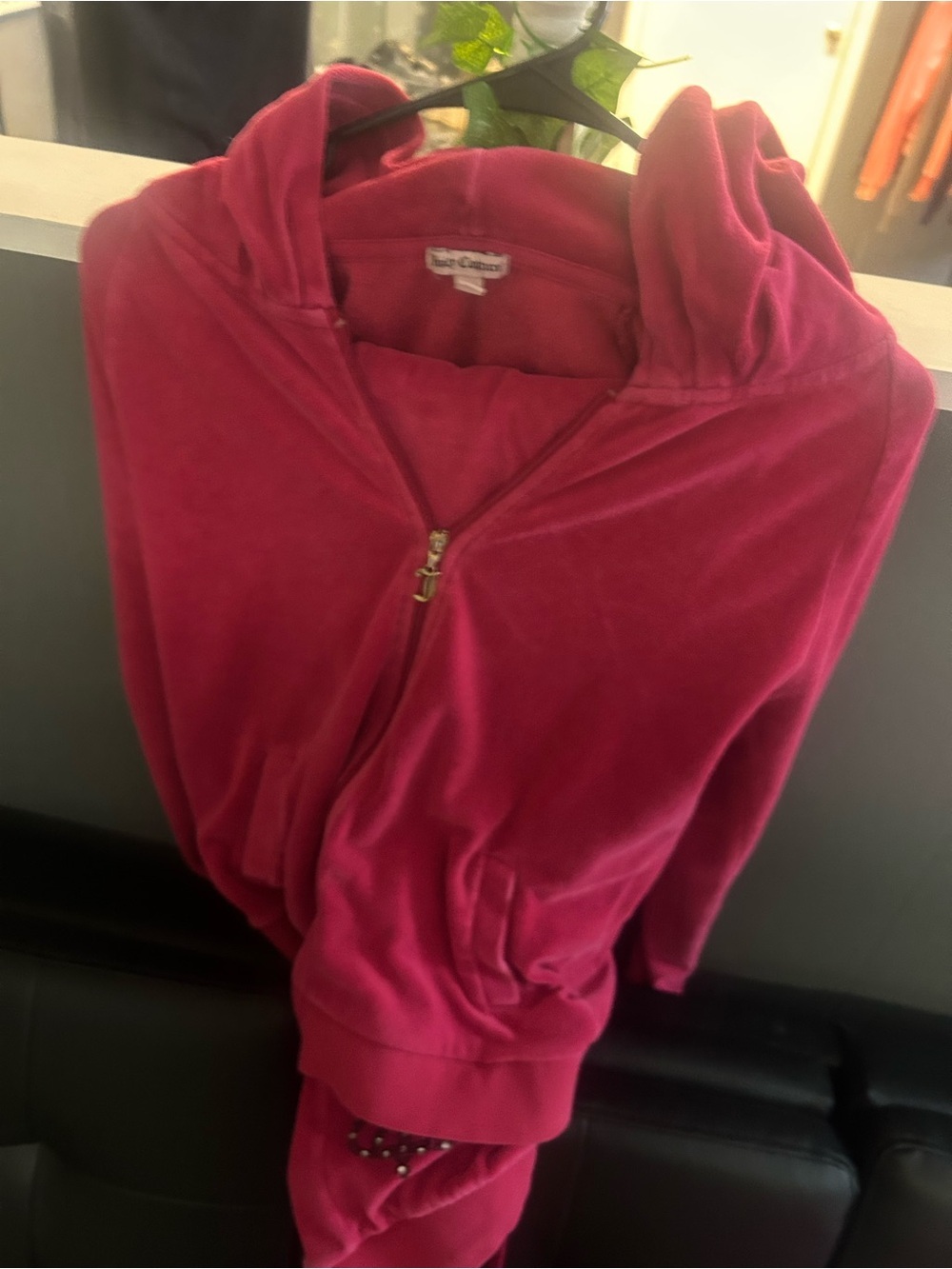 Juicy Couture Hot Pink Velour Sweatshirt Hoodie - Picture 5 of 6